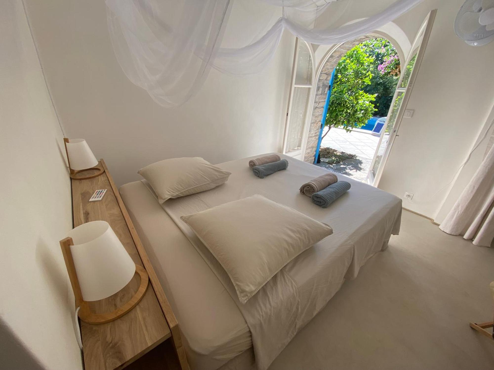 Le Patio Aux Oiseaux Bed & Breakfast La Ciotat Luaran gambar